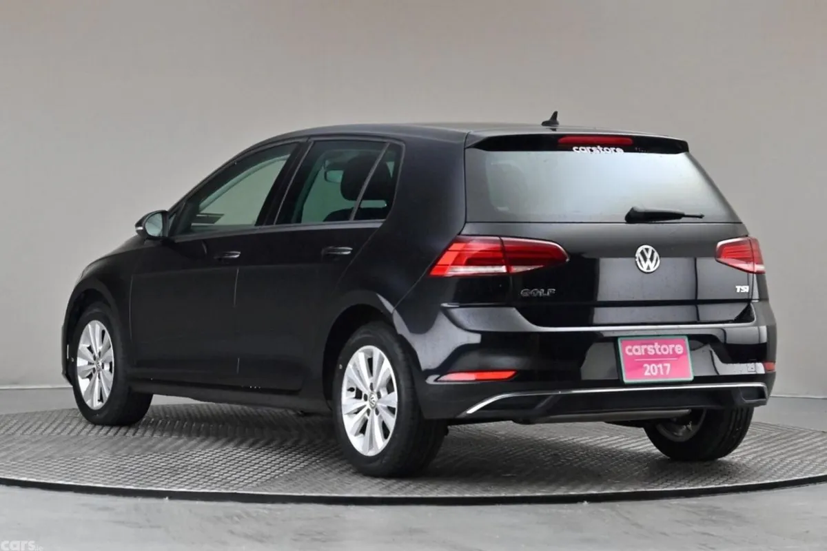 Volkswagen Golf Hatchback, Petrol, 2017, Black