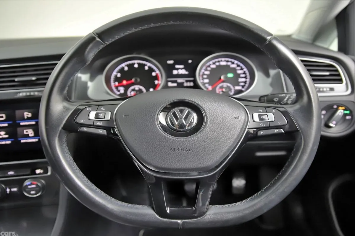 Volkswagen Golf Hatchback, Petrol, 2017, Black