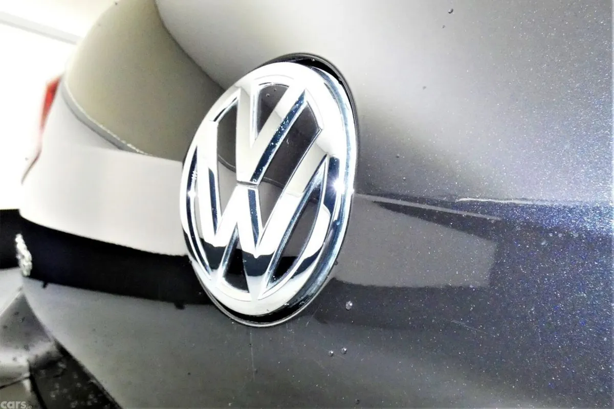 Volkswagen Golf Hatchback, Petrol, 2017, Black