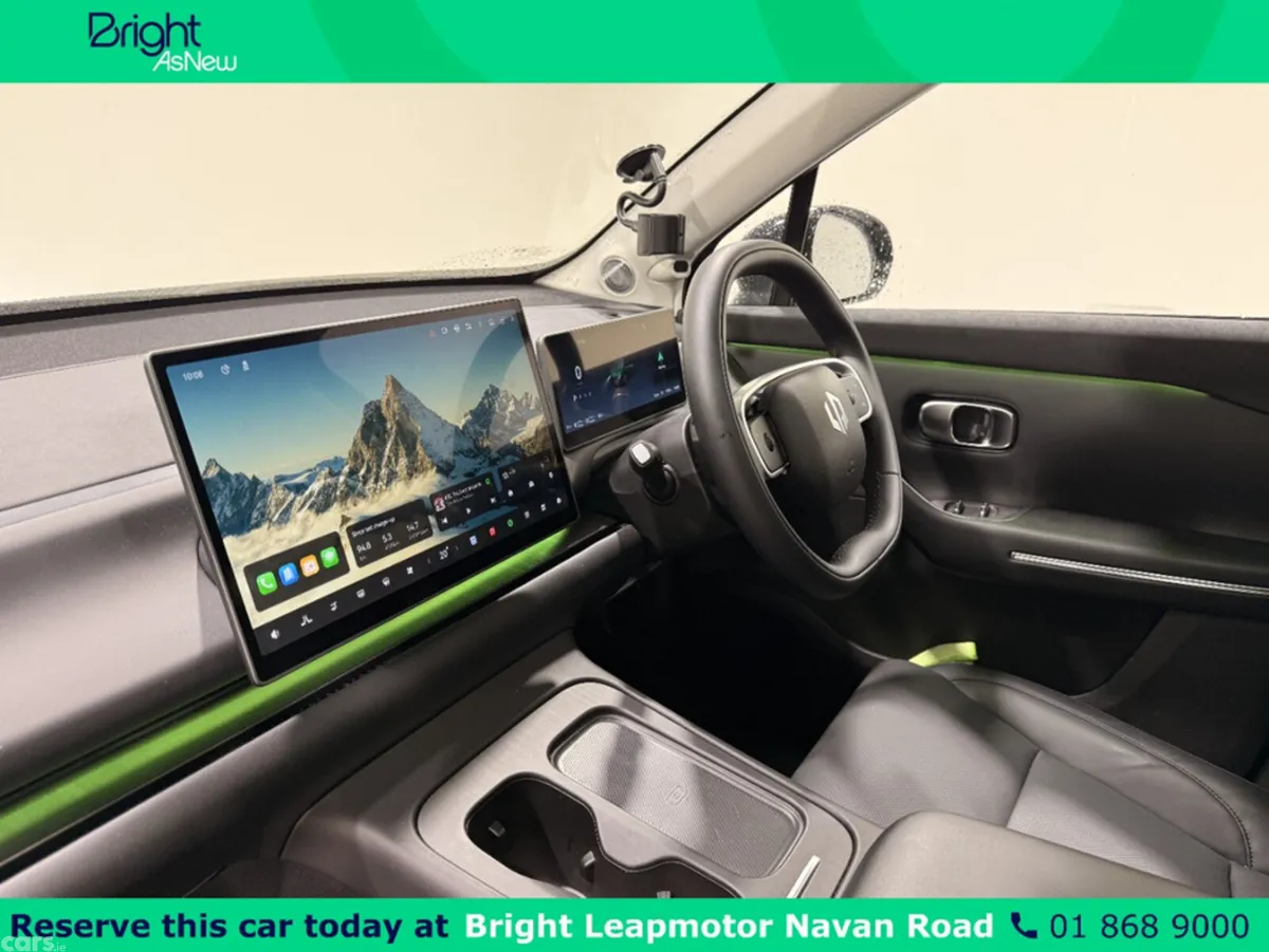 Leapmotor C10 Hatchback, Petrol Plug-in Hybrid, 2026, Green