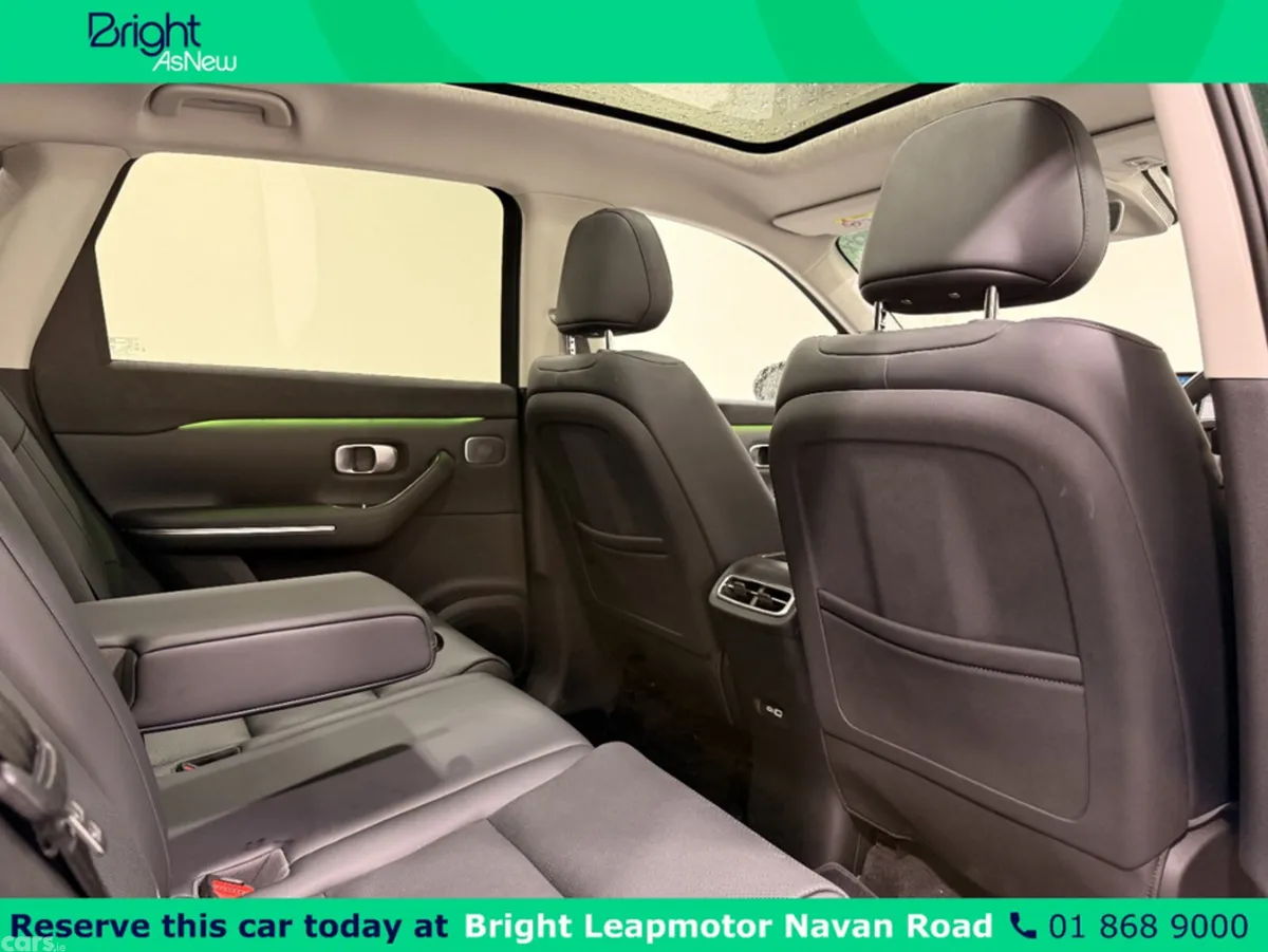 Leapmotor C10 Hatchback, Petrol Plug-in Hybrid, 2026, Green