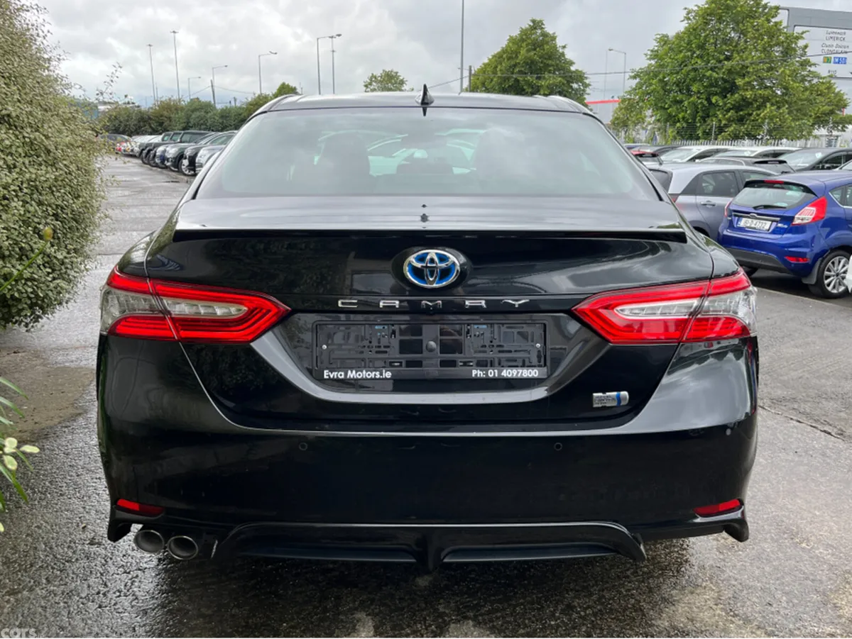 Toyota Camry Saloon, Petrol Hybrid, 2021, Black