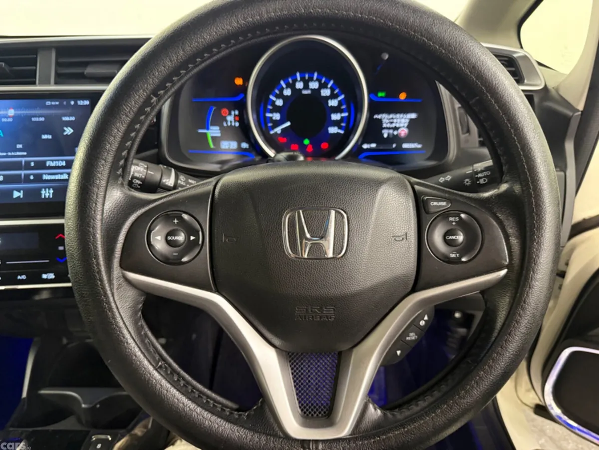 Honda Fit Hatchback, Petrol Hybrid, 2014, White