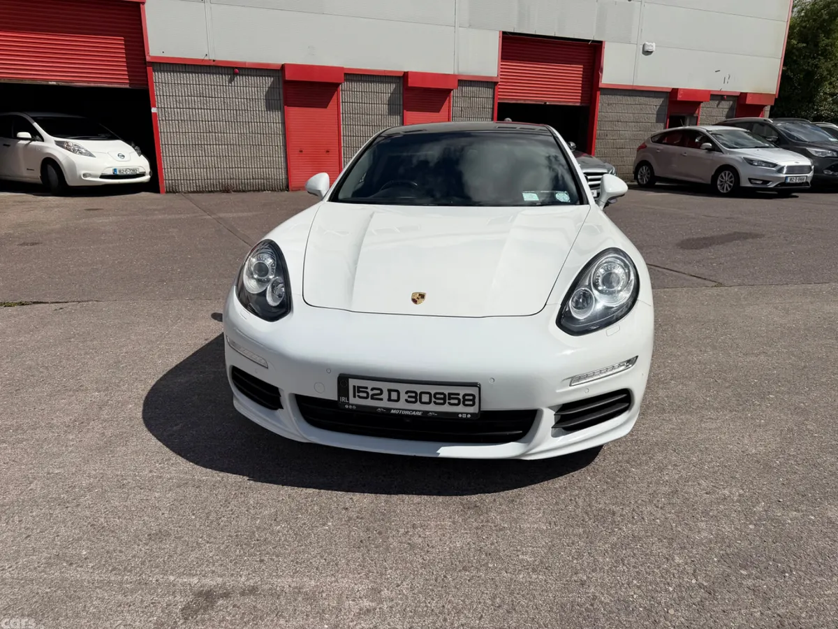 Porsche Panamera Hatchback, Petrol Plug-in Hybrid, 2015, White