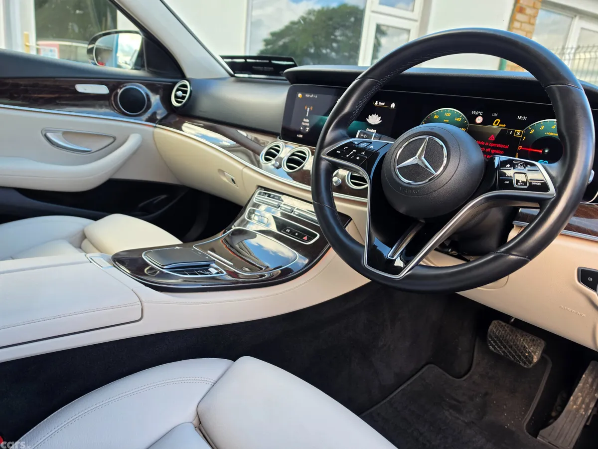 Mercedes-Benz E-Class Saloon, Petrol Plug-in Hybrid, 2022, Black