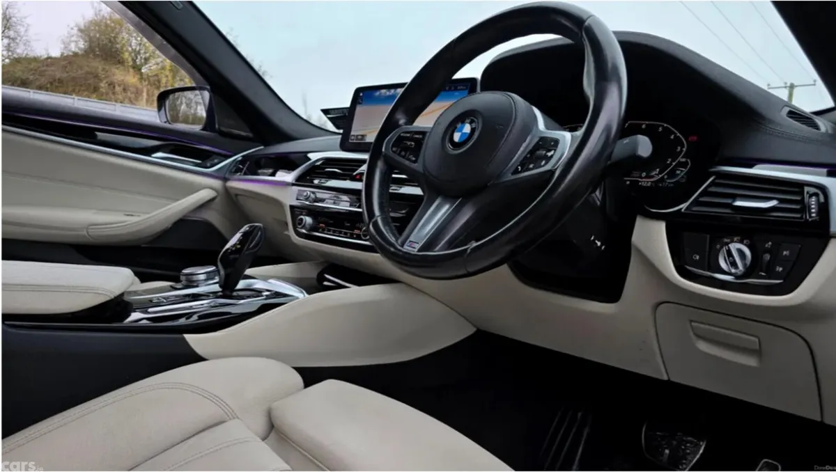 BMW 5-Series Saloon, Petrol Plug-in Hybrid, 2020, Grey