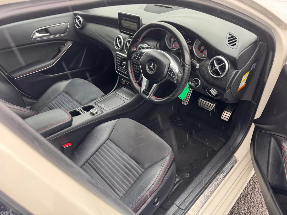 Mercedes-Benz A-Class Hatchback, Petrol, 2015, White