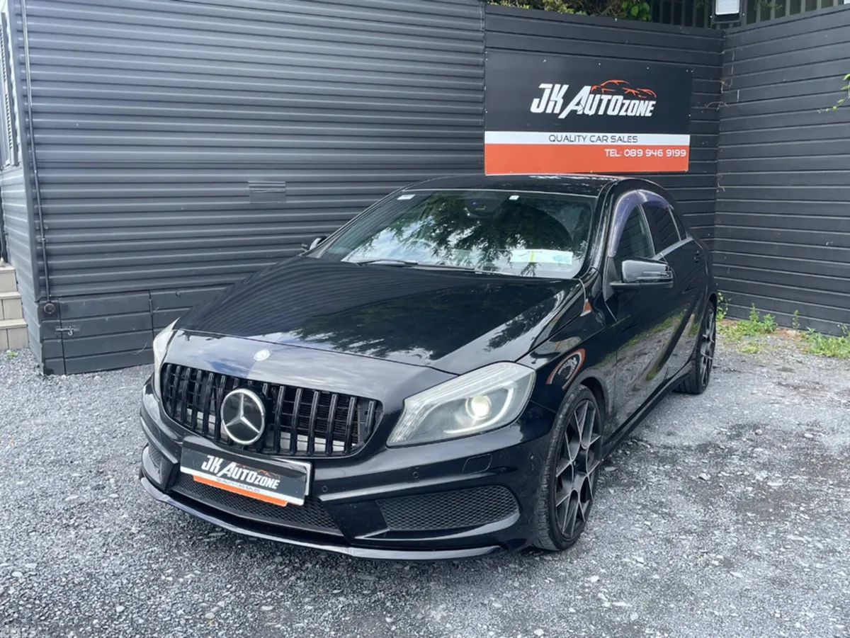 Mercedes-Benz A-Class Hatchback, Petrol, 2014, Black