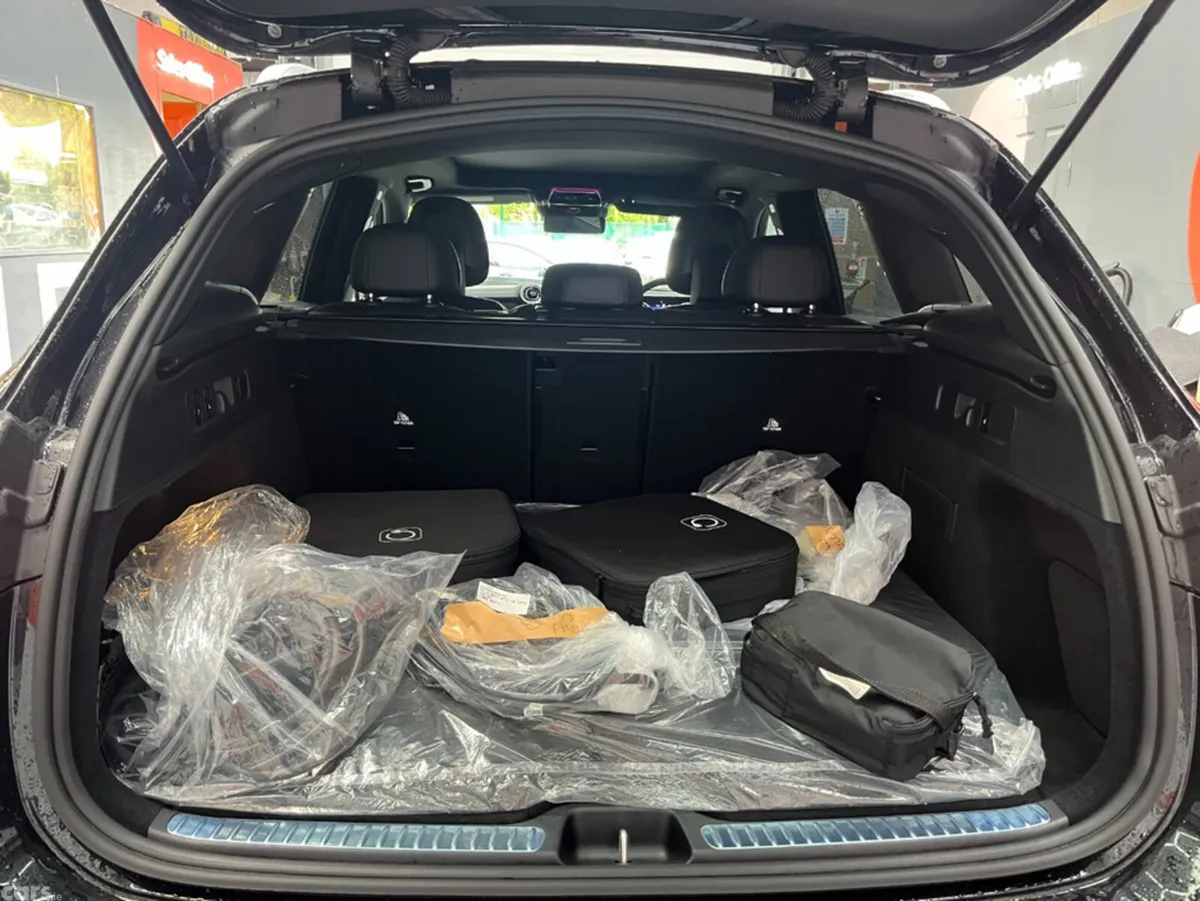 Mercedes-Benz GLC SUV, Petrol Plug-in Hybrid, 2024, Black