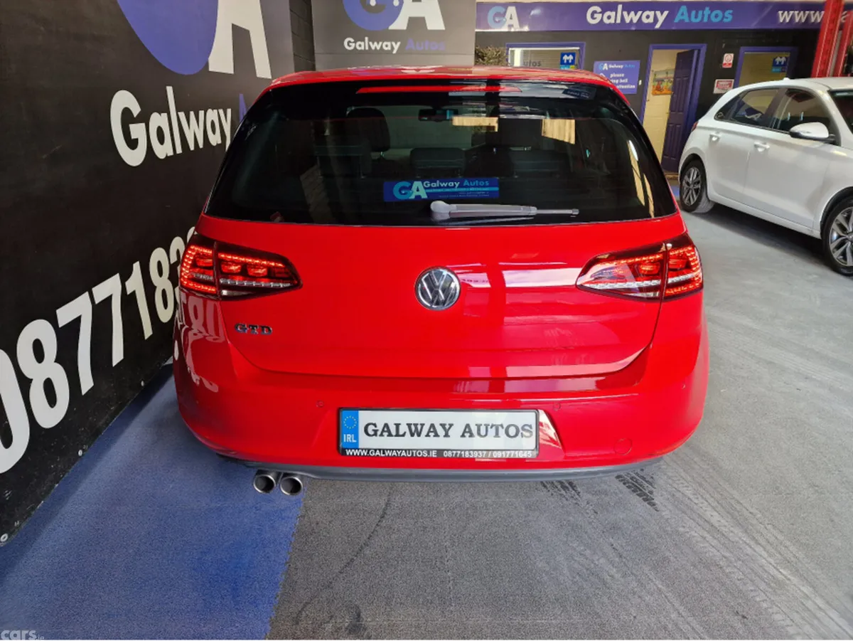 Volkswagen Golf Hatchback, Diesel, 2014, Red