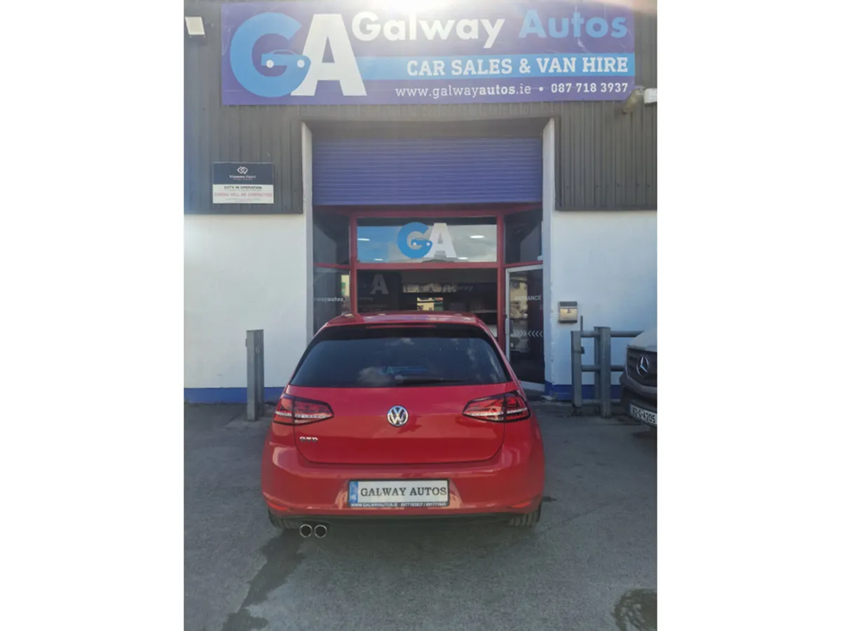 Volkswagen Golf Hatchback, Diesel, 2014, Red