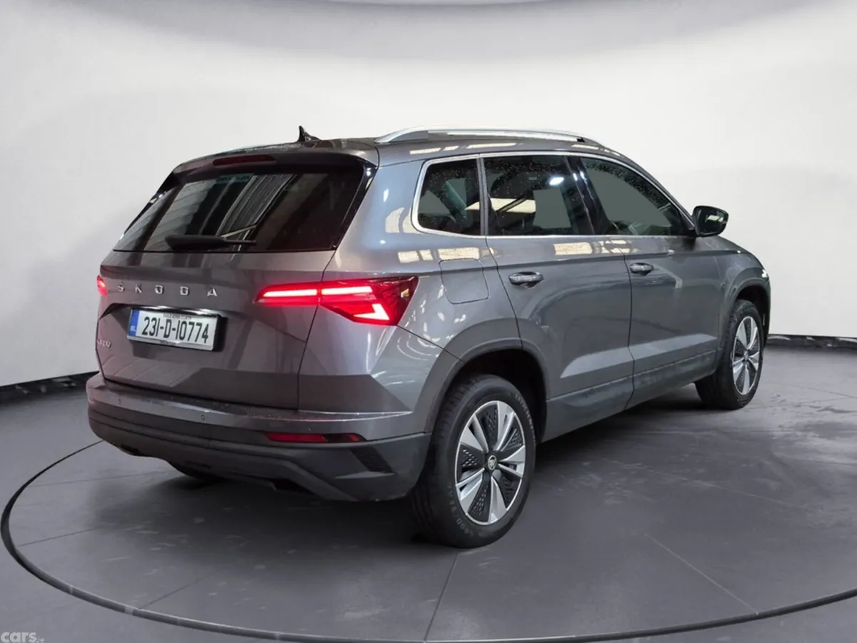 Skoda Karoq SUV, Diesel, 2023, Grey