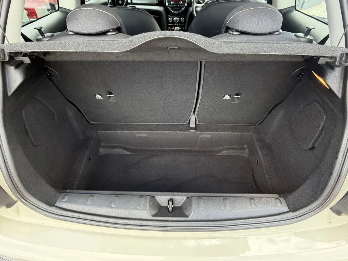 Mini Cooper Hatchback, Petrol, 2018, White