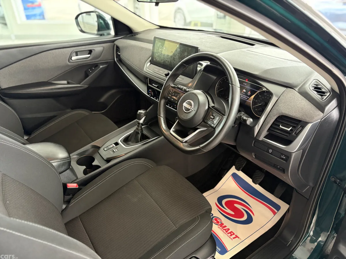 Nissan Qashqai SUV, Petrol Hybrid, 2024, Green