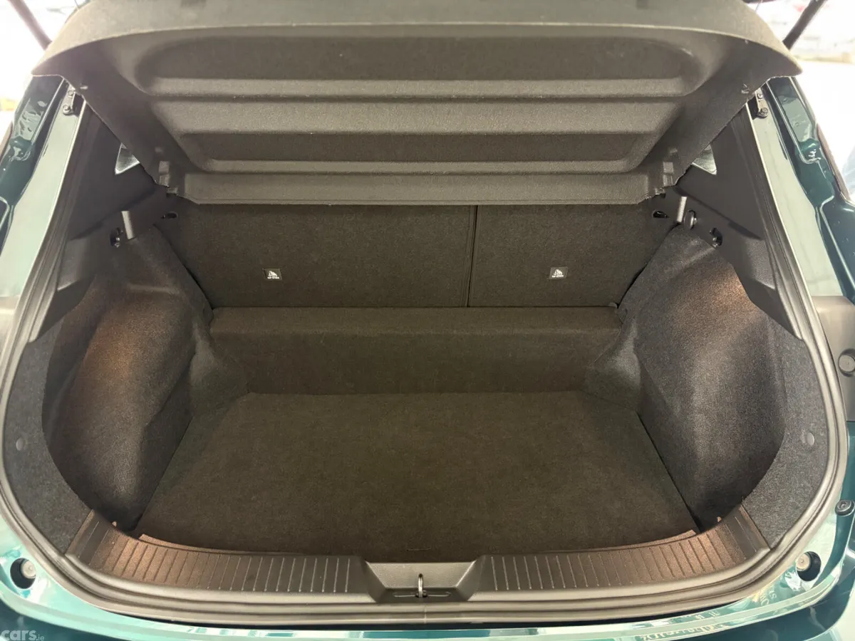 Nissan Qashqai SUV, Petrol Hybrid, 2024, Green