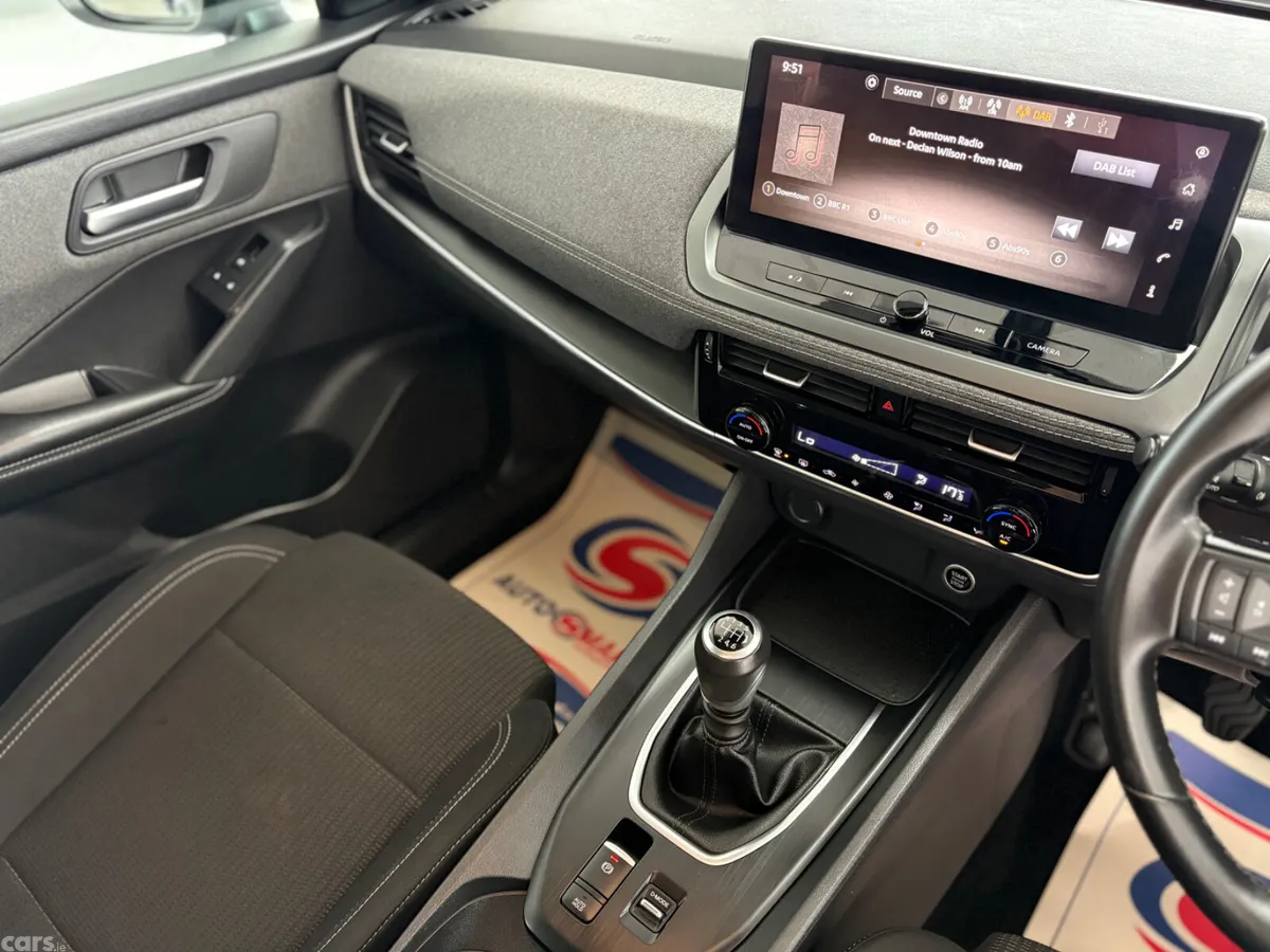 Nissan Qashqai SUV, Petrol Hybrid, 2024, Green