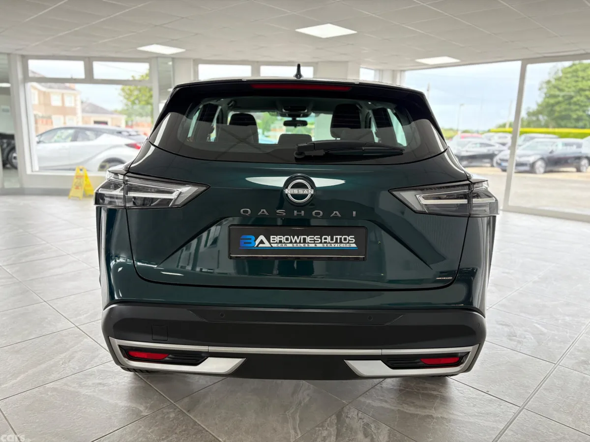 Nissan Qashqai SUV, Petrol Hybrid, 2024, Green