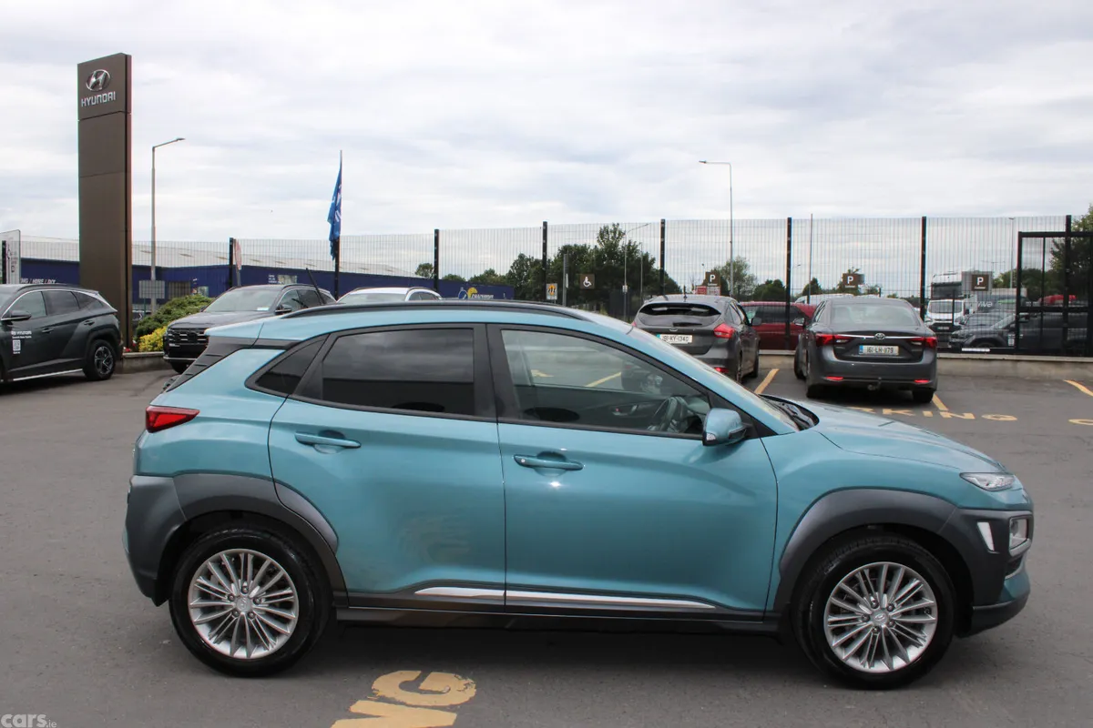 Hyundai KONA MPV, Petrol, 2019, Blue