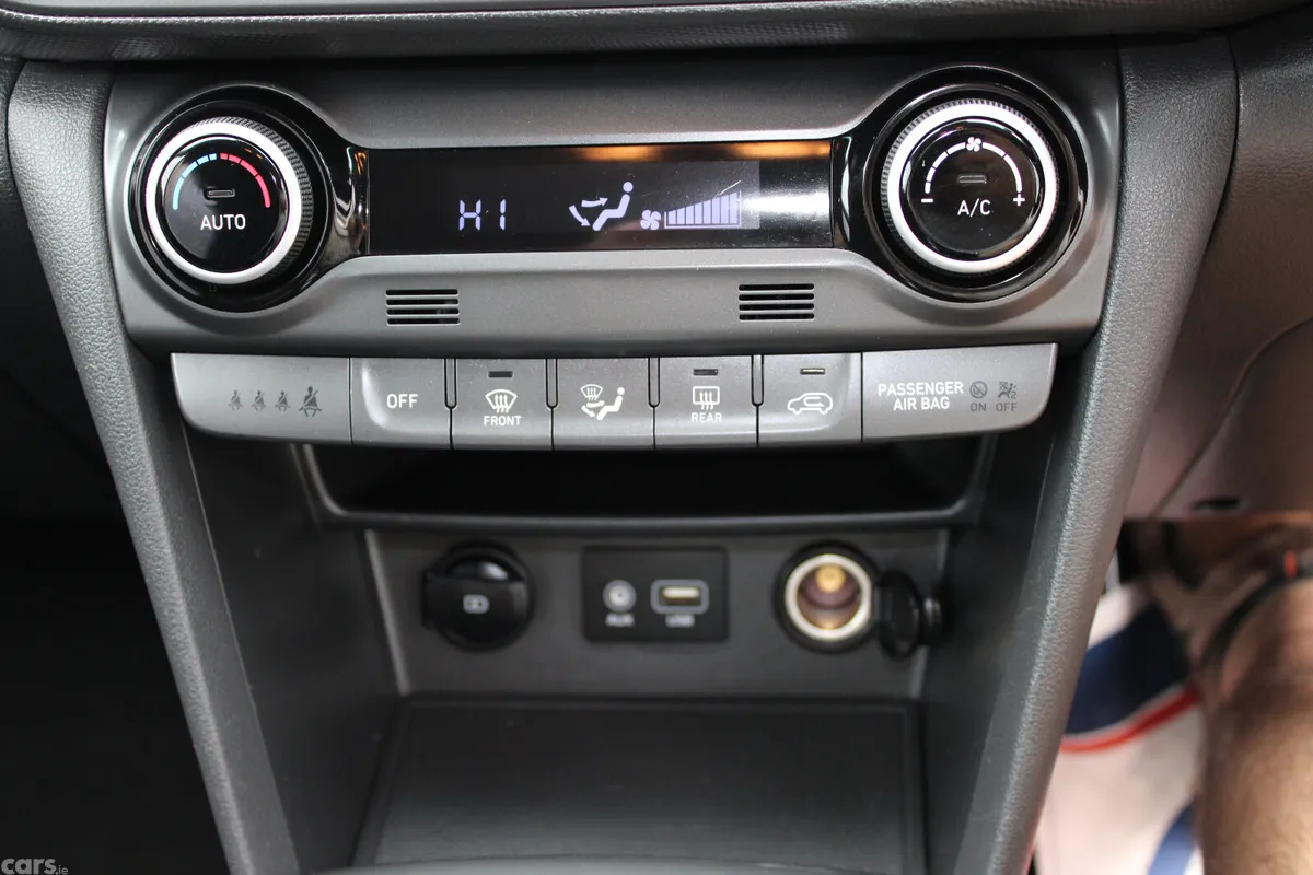 Hyundai KONA MPV, Petrol, 2019, Blue