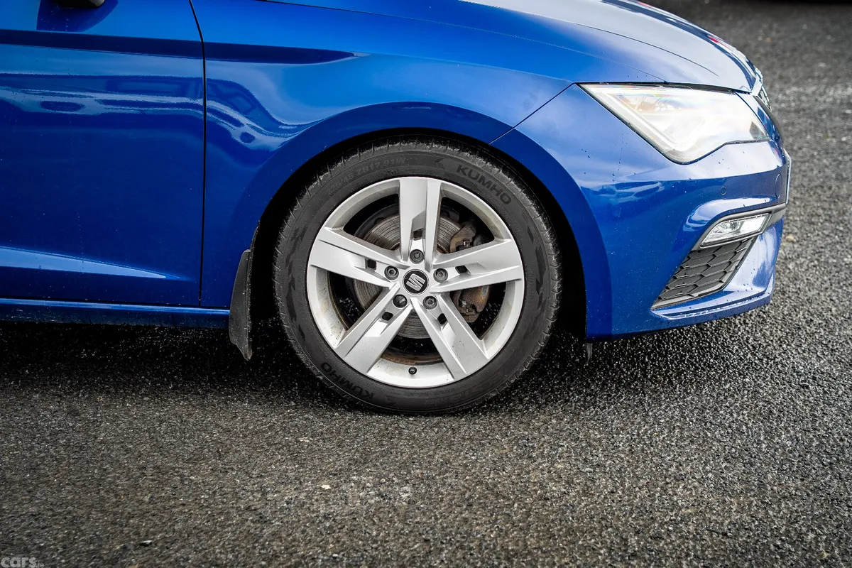 SEAT Leon Hatchback, Diesel, 2019, Blue