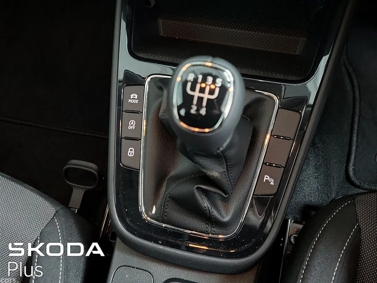Skoda Fabia Hatchback, Petrol, 2026, Black