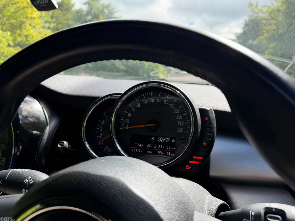 Mini Cooper Convertible, Diesel, 2017, Green