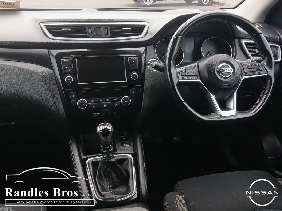 Nissan Qashqai Hatchback, Diesel, 2020, Black