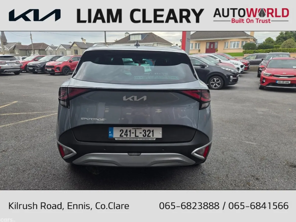 Kia Sportage MPV, Diesel, 2024, Grey