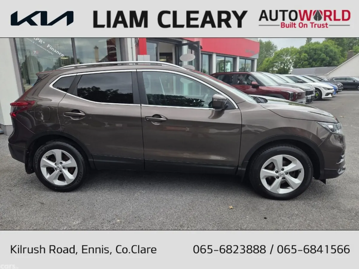 Nissan Qashqai MPV, Diesel, 2018, Brown