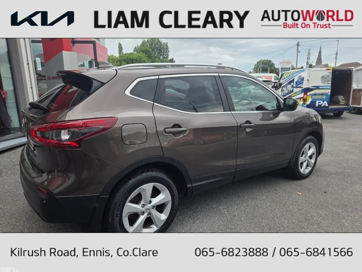Nissan Qashqai MPV, Diesel, 2018, Brown