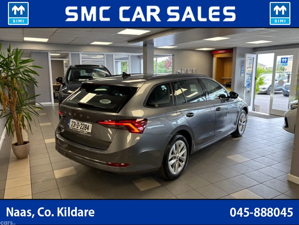 Skoda Octavia Estate, Diesel, 2023, Grey