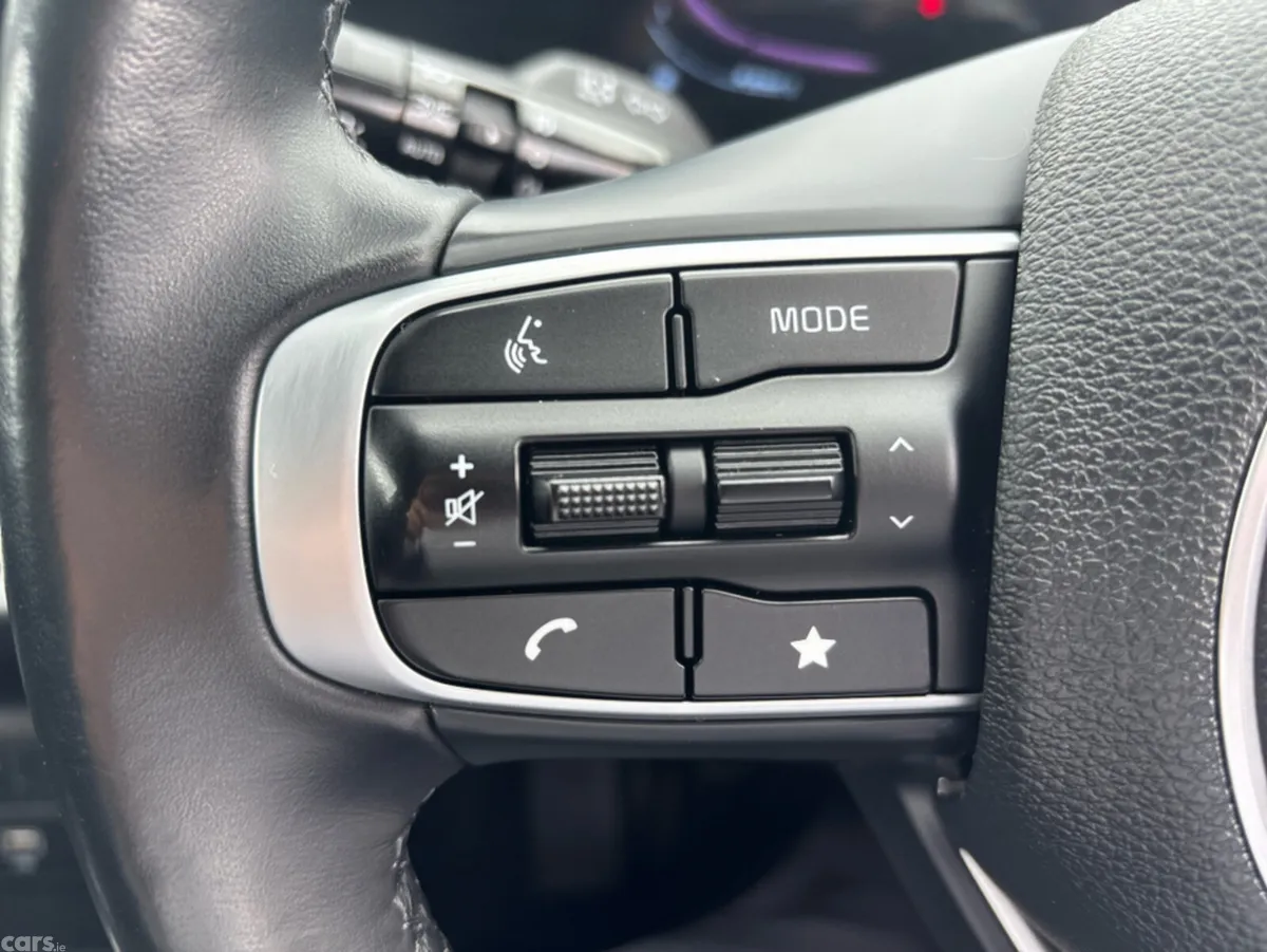 Kia Sportage MPV, Diesel, 2022, White