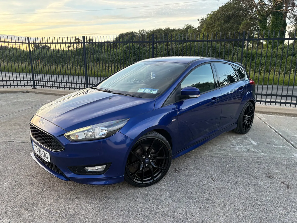 Ford Focus Hatchback, Diesel, 2017, Blue