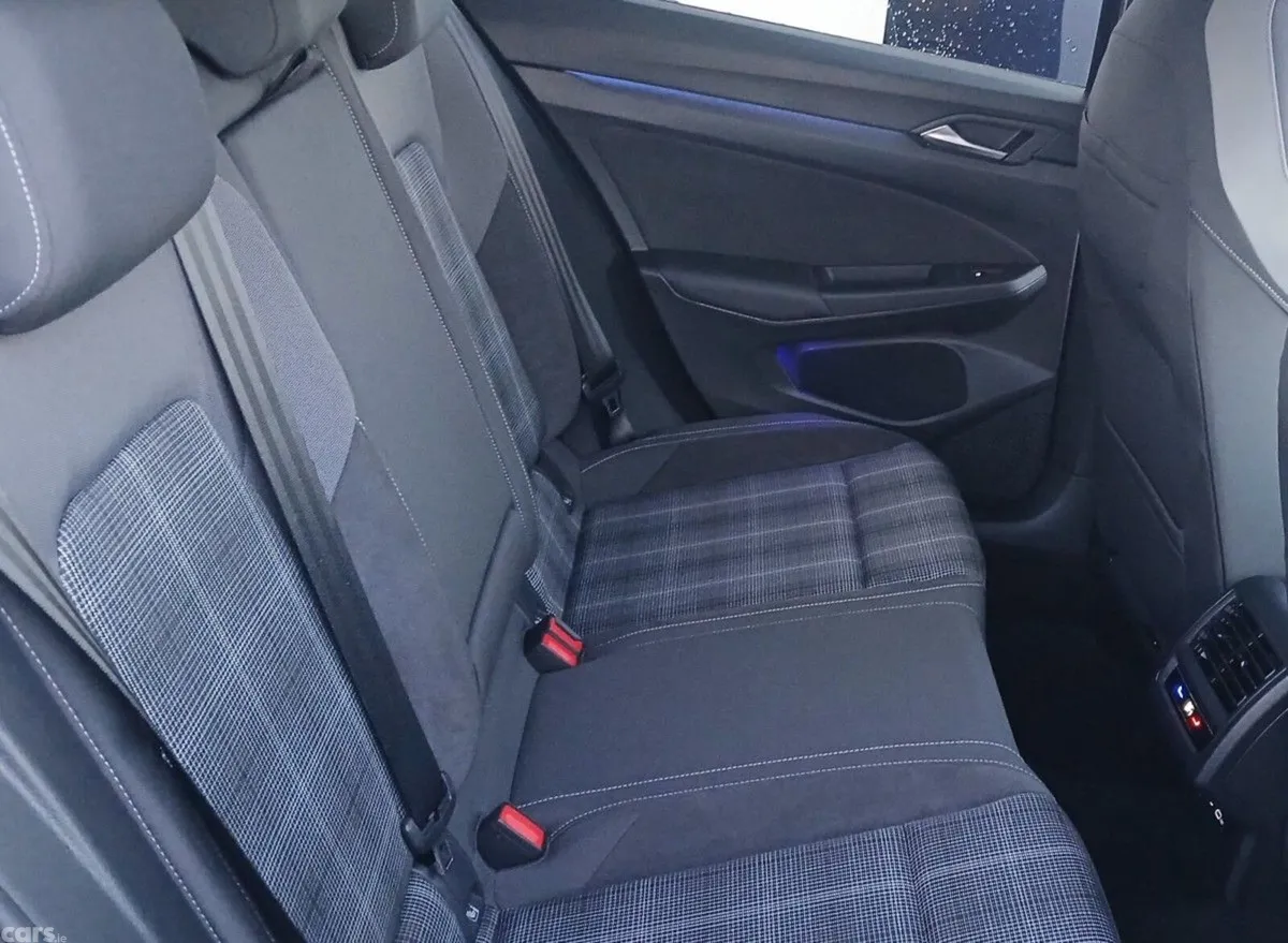 Volkswagen Golf Estate, Diesel, 2023, Blue