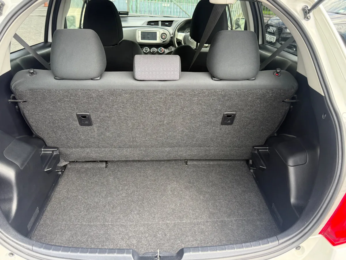 Toyota Vitz Hatchback, Petrol, 2012, White