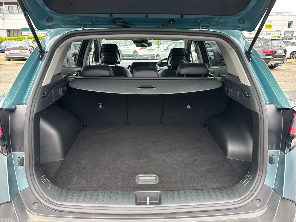 Kia Sportage SUV, Petrol Plug-in Hybrid, 2023, Grey