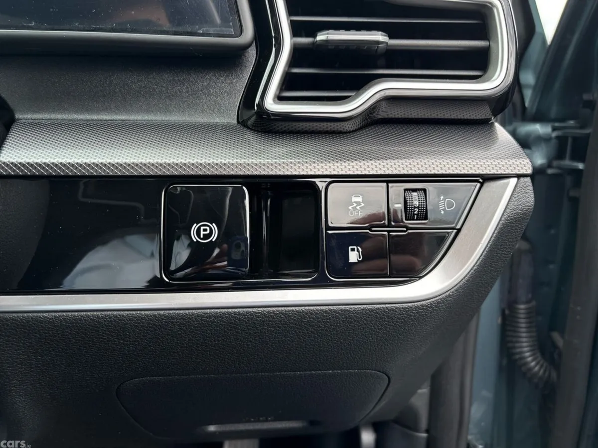 Kia Sportage SUV, Petrol Plug-in Hybrid, 2023, Grey