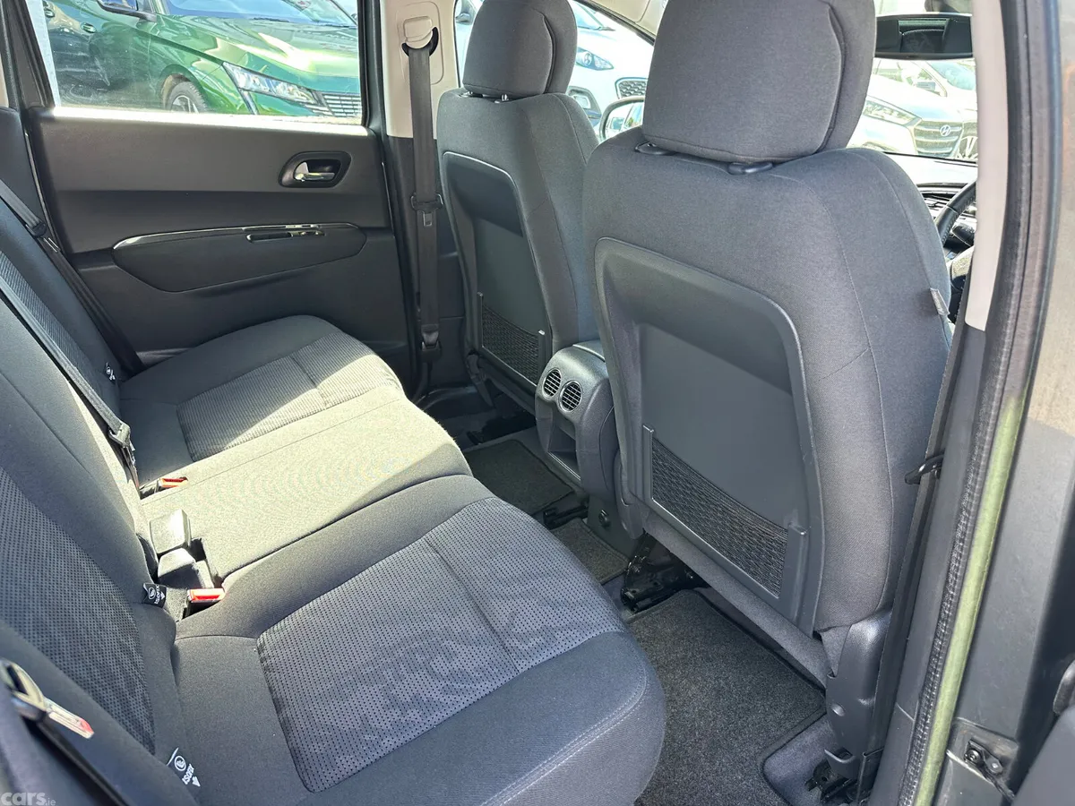 Peugeot 3008 MPV, Diesel, 2012, Grey