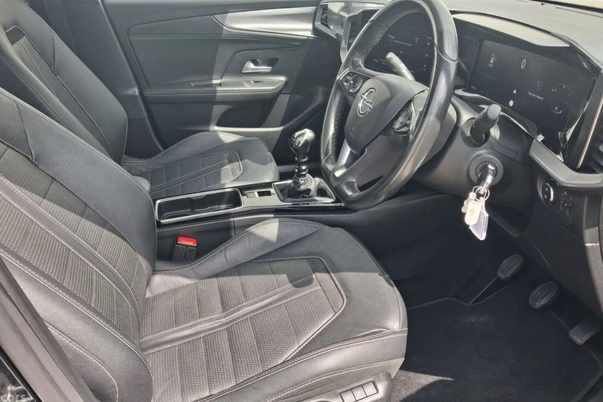 Opel Mokka SUV, Petrol, 2023, Black