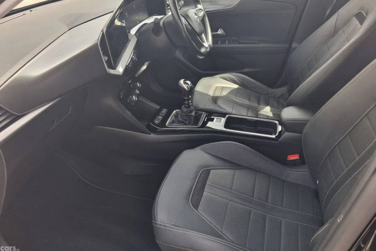 Opel Mokka SUV, Petrol, 2023, Black