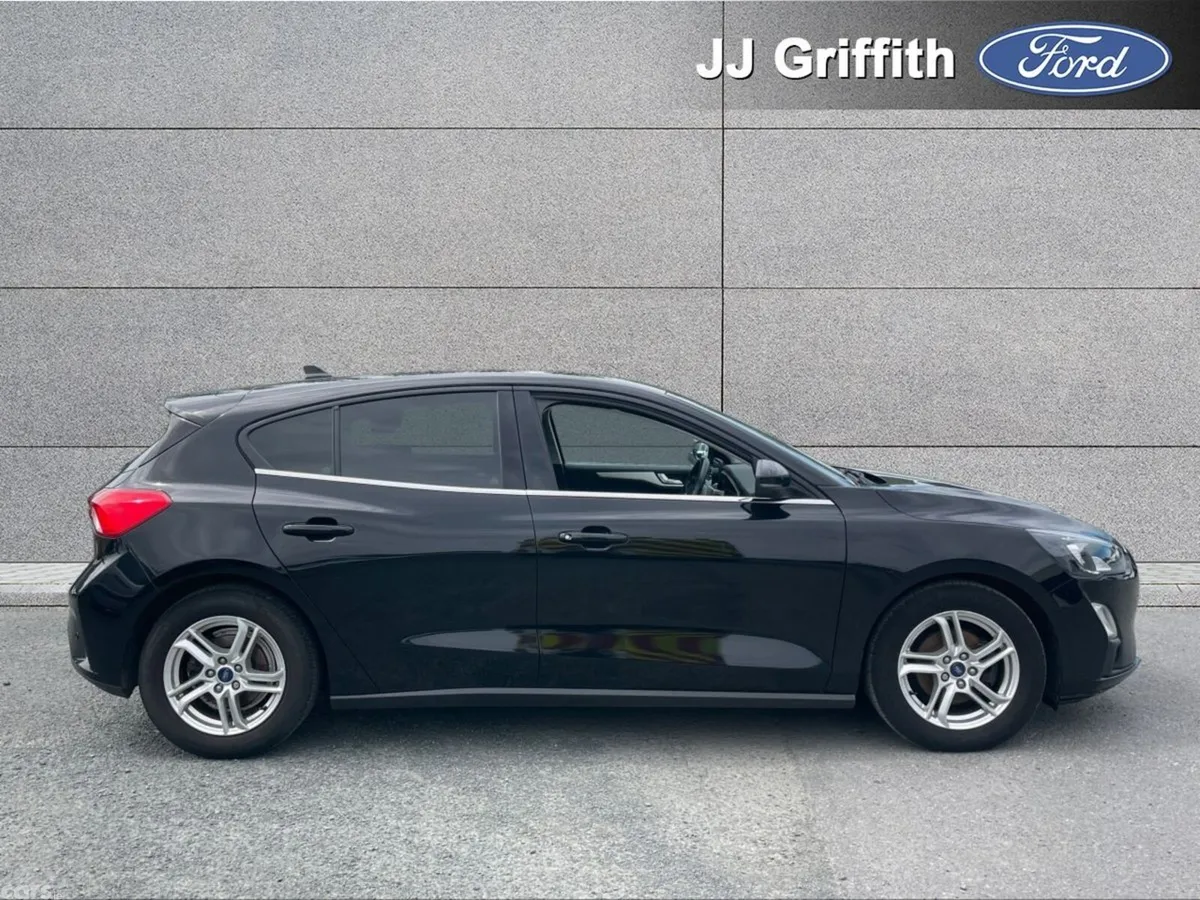 Ford Focus Hatchback, Diesel, 2021, Black