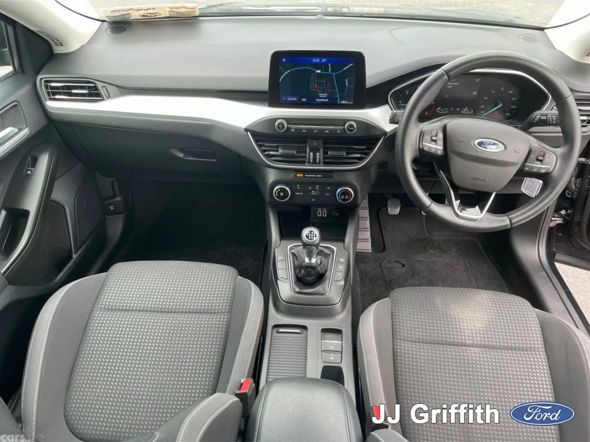 Ford Focus Hatchback, Diesel, 2021, Black