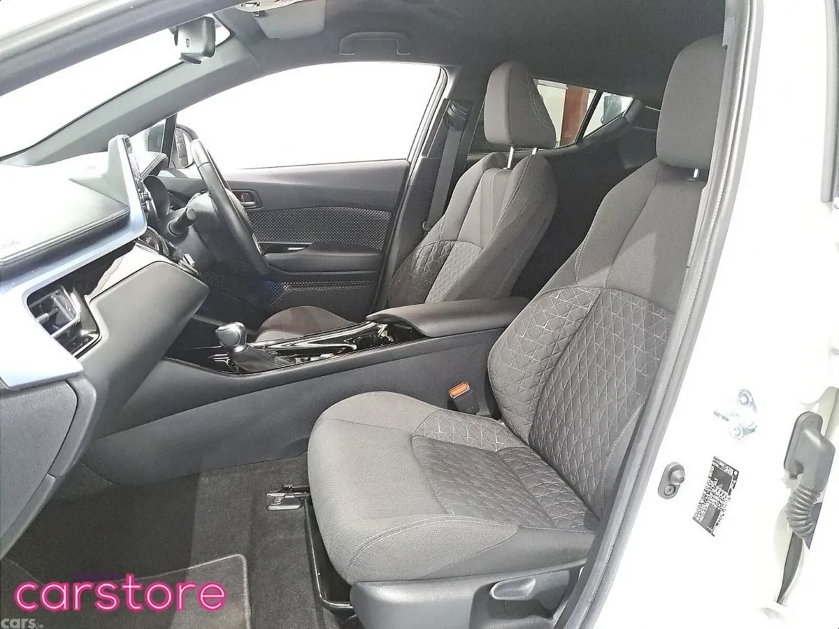 Toyota C-HR Hatchback, Petrol Hybrid, 2022, White