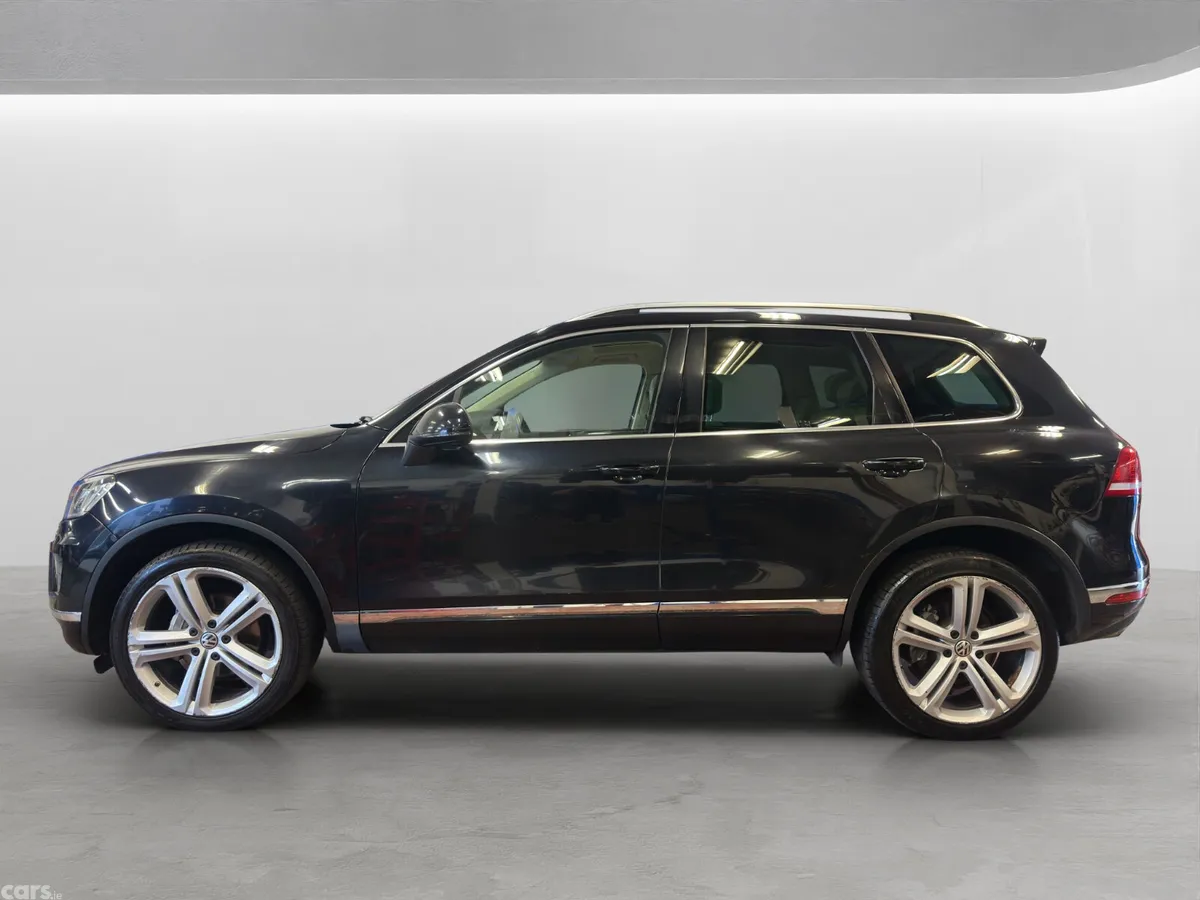 Volkswagen Touareg SUV, Diesel, 2018, Black