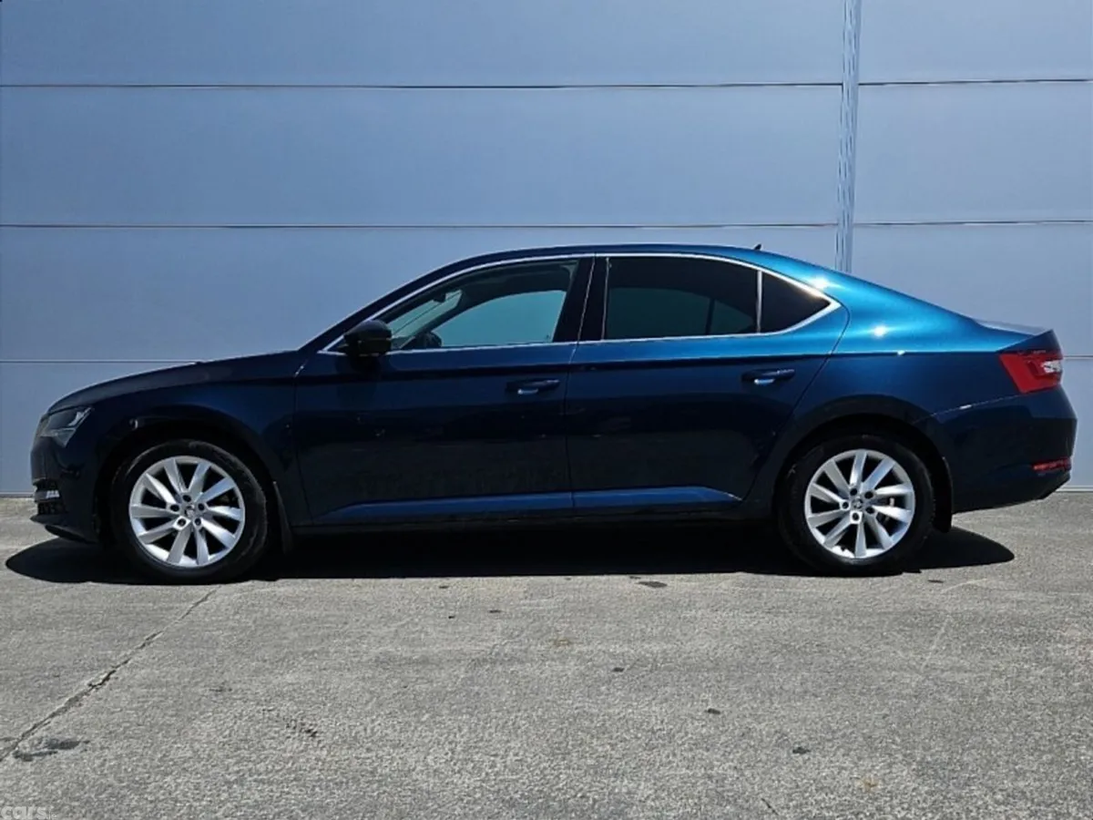 Skoda Superb Saloon, Diesel, 2024, Blue