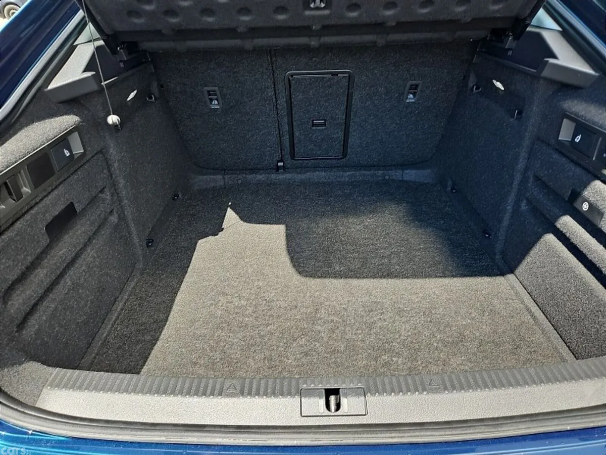 Skoda Superb Saloon, Diesel, 2024, Blue