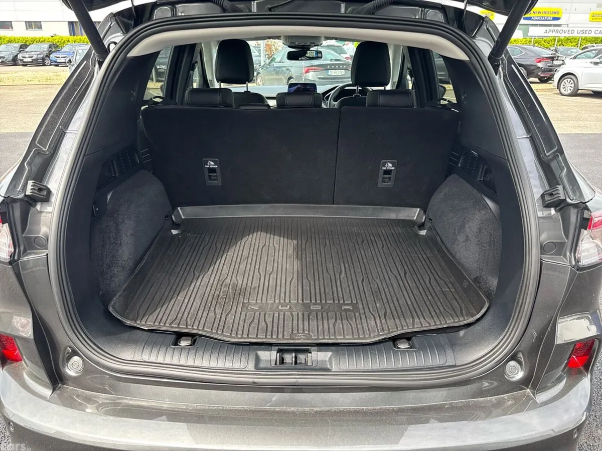 Ford Kuga SUV, Petrol Hybrid, 2022, Grey
