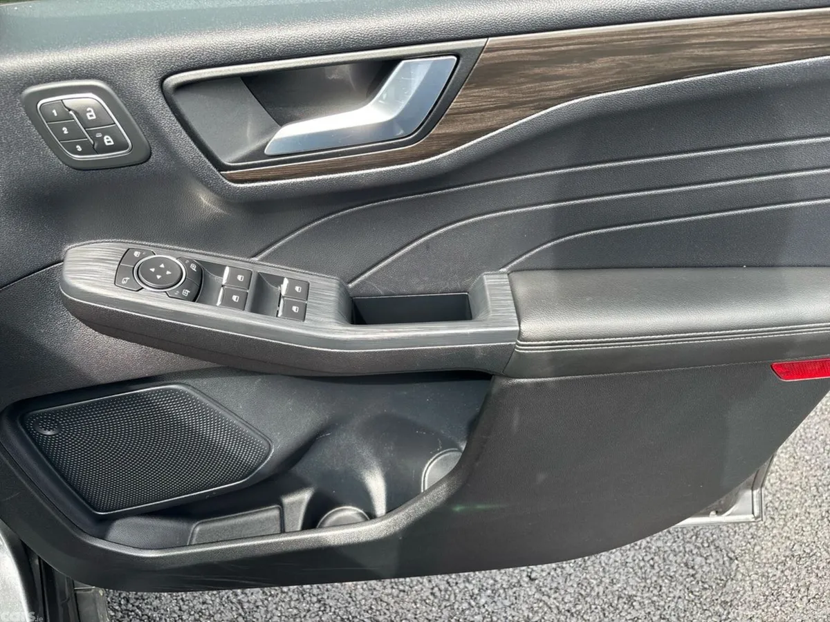 Ford Kuga SUV, Petrol Hybrid, 2022, Grey