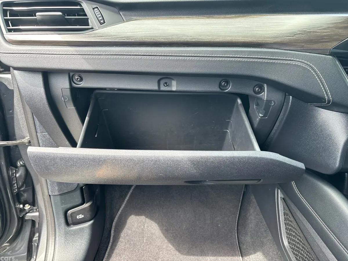 Ford Kuga SUV, Petrol Hybrid, 2022, Grey