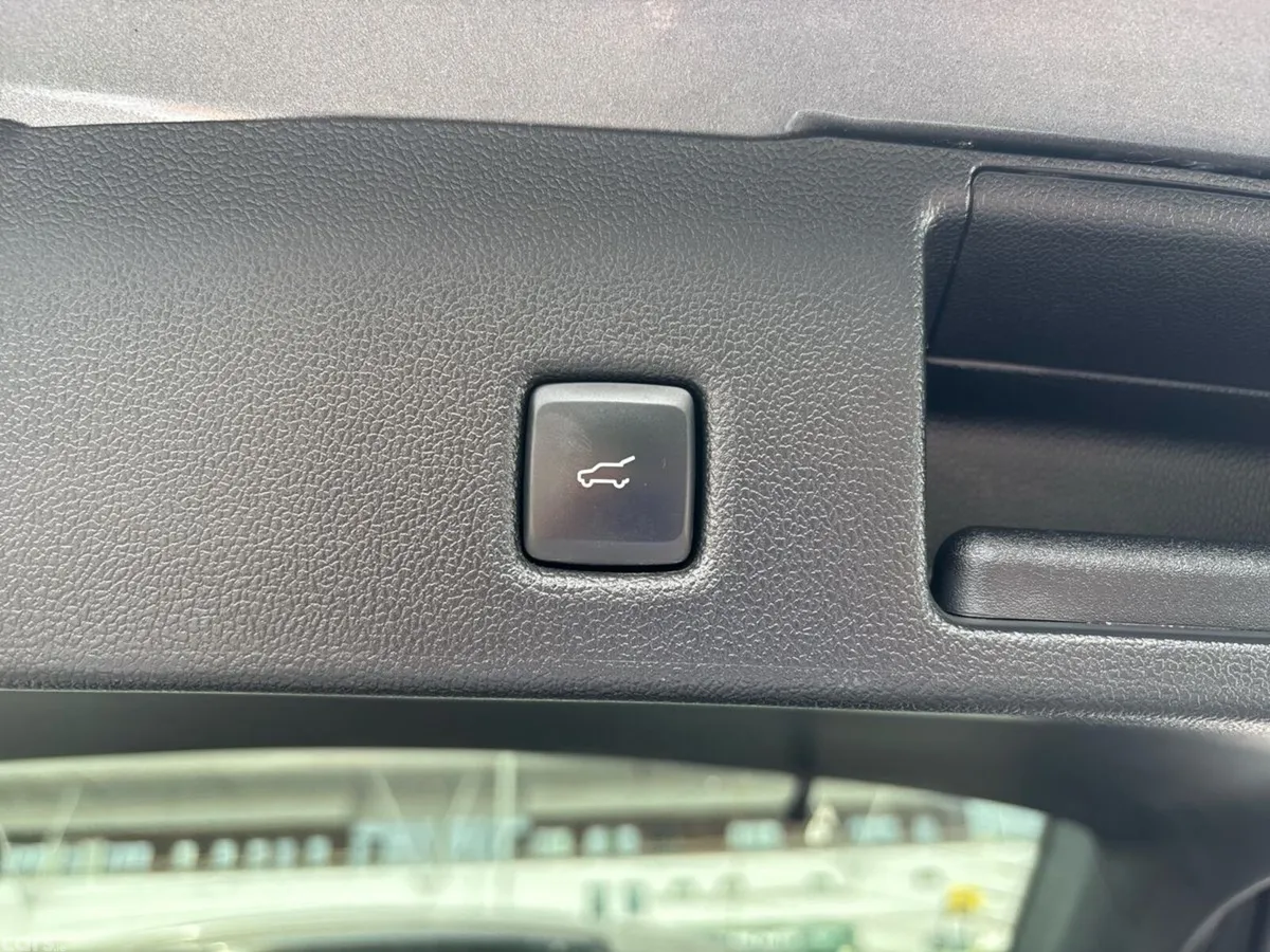 Ford Kuga SUV, Petrol Hybrid, 2022, Grey